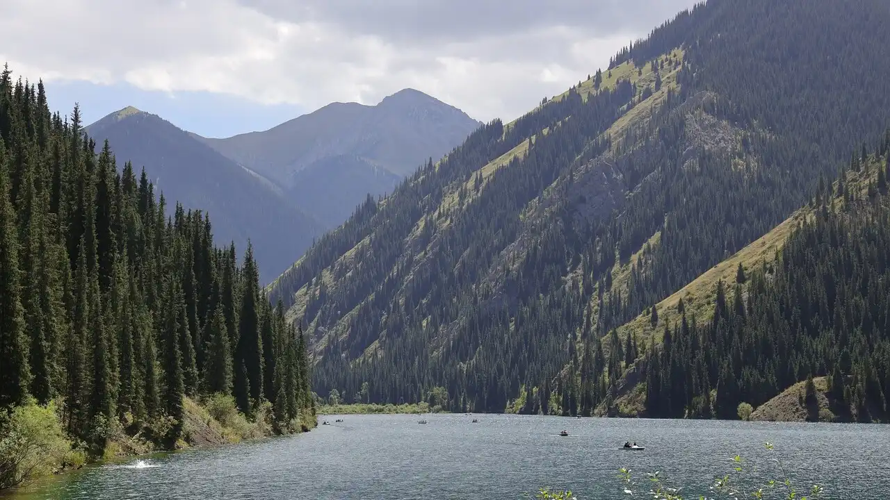 Age And Respect In Kazakhstan (Kazakh Honorifics)